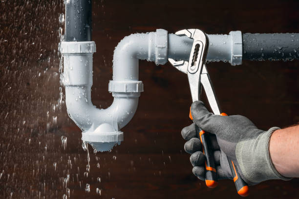 Professional Leak Detection technician working in Middletown, RI